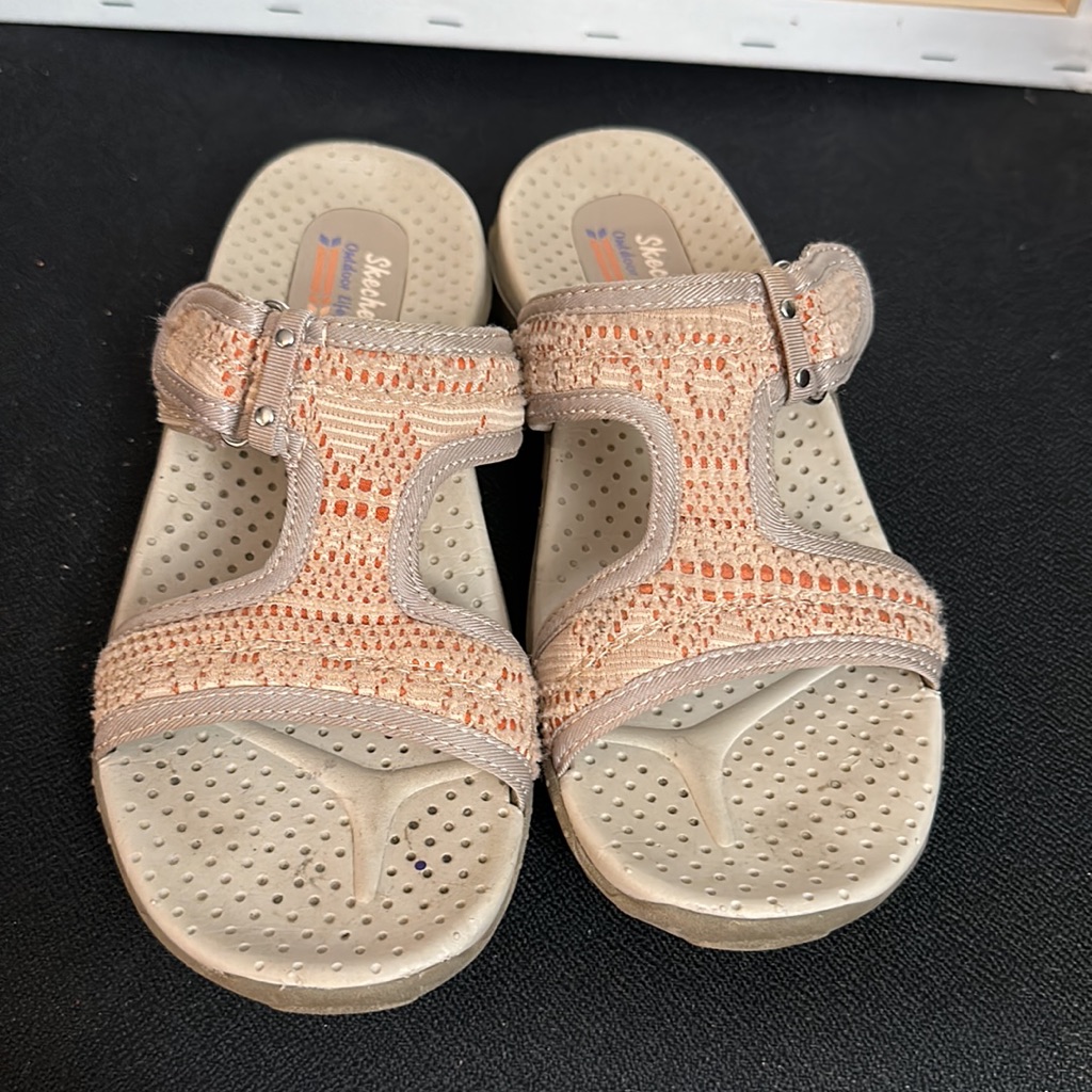 Skechers Women’s Size 5 Slide On Sandal